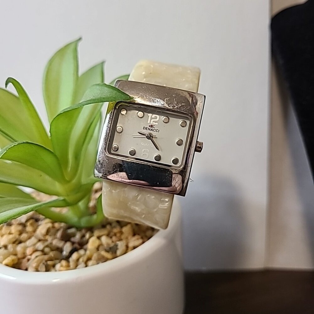 Denacci Watch Ladies Ivory Band Pre-Owned Work Travel Casual School Vintage - Picture 8 of 14